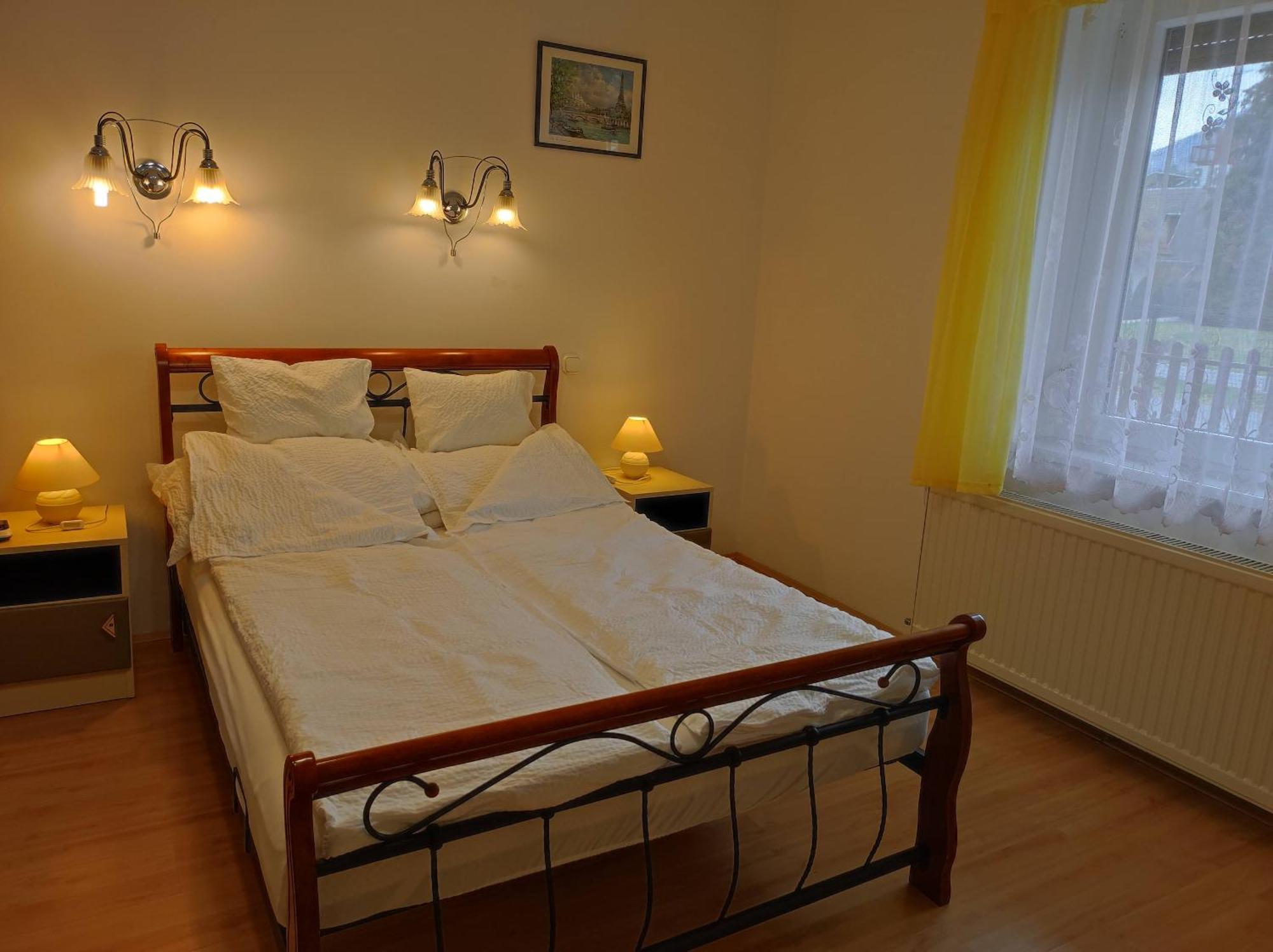 Badacsony Apartmanhaz Badacsonytomaj Luaran gambar